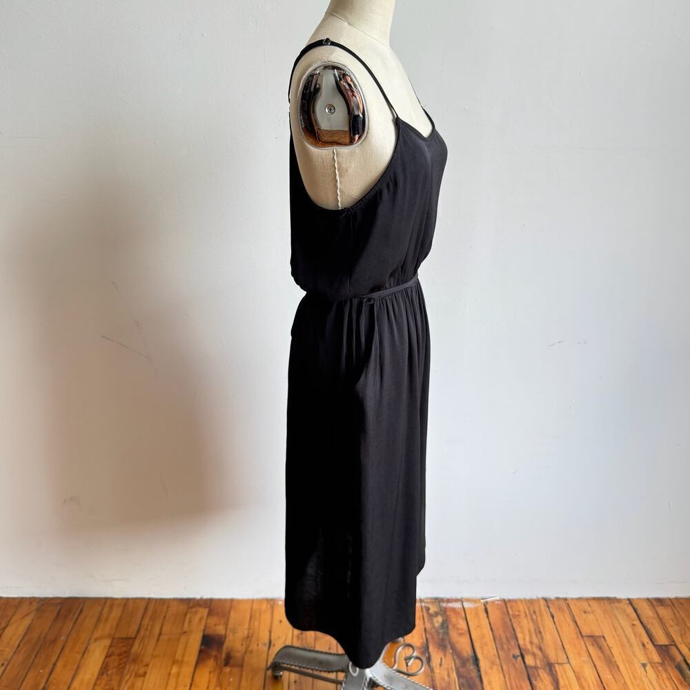 PINKYOTTO Black Elastic-waisted Sleeveless Midi Dress - Picture 2 of 6